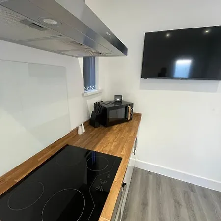 Kings Road Town House Serviced